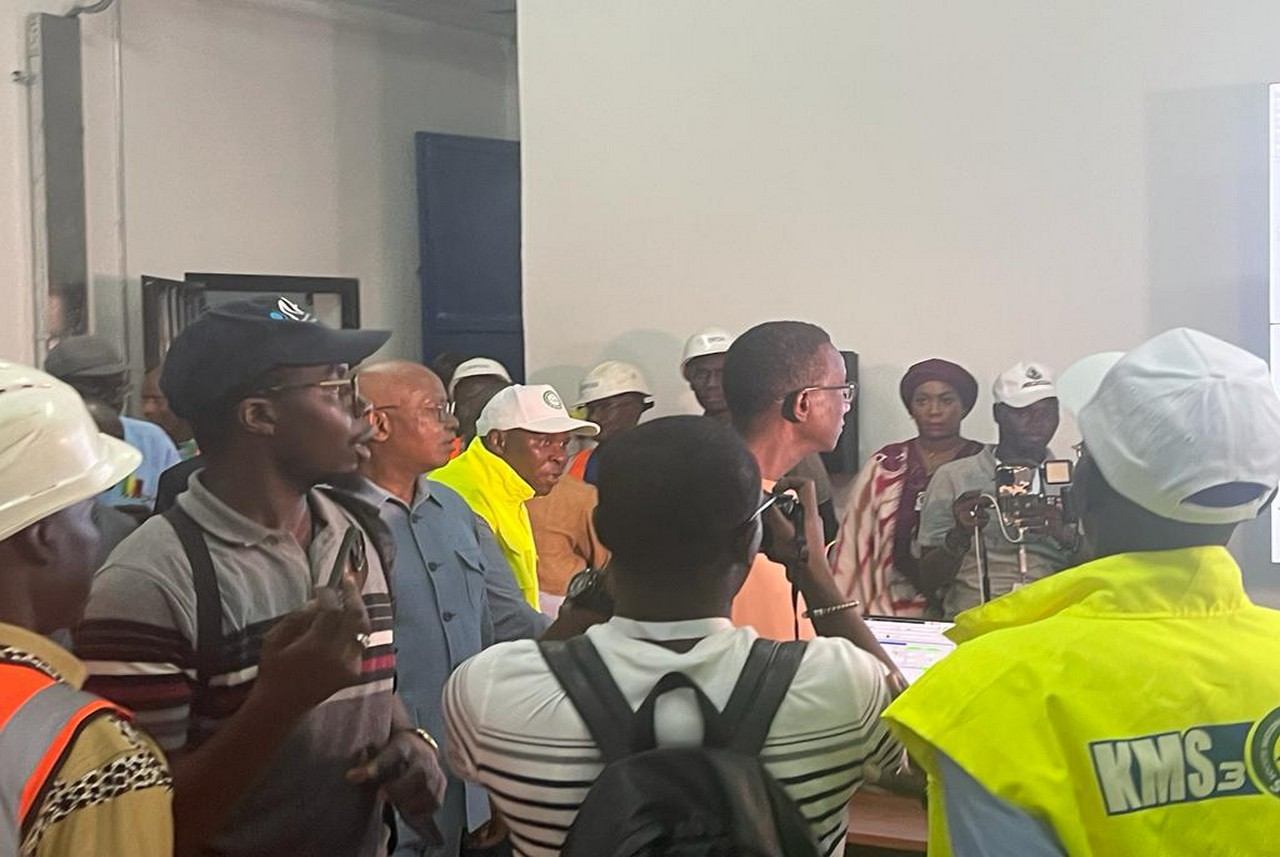 Visite des installations électriques de la station